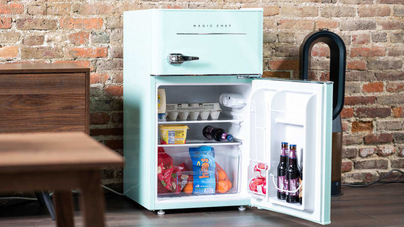 magic chef retro mini fridge with freezer